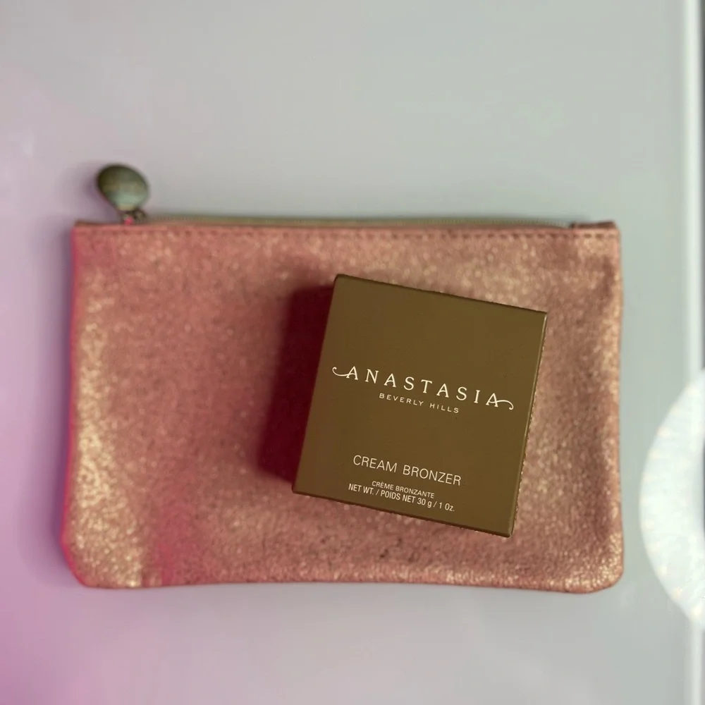Anastasia Beverly Hills Cream Bronzer | Amber + FREE Ipsy Bag